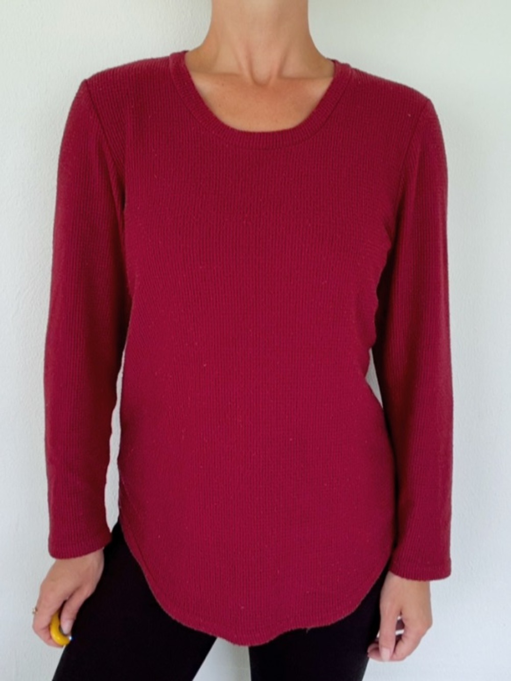 Kindred Bravely Nursing red thermal long sleeve side access tee size medium